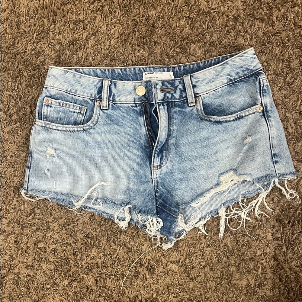 Jean shorts garage